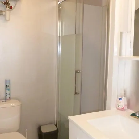 T1 Avec Loggia, Clim, Proche Thermes - Fr-1-571-60 Apartament