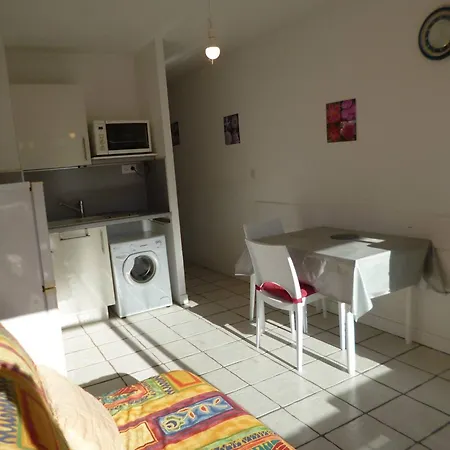 T1 Avec Loggia, Clim, Proche Thermes - Fr-1-571-60 Apartament *